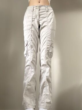 HOLLISTER Mid Rise Relaxed Boot Cargo Pants Light Grey Beige